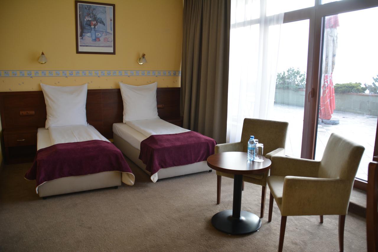 Hotel Starzynski Płock Esterno foto