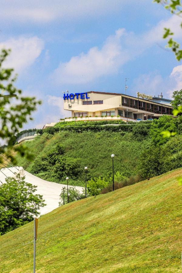 Hotel Starzynski Płock Esterno foto